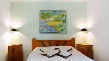 3 bedrooms, desk, free WiFi, bed sheets