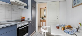Apartment 'Ferienwohnung Luv Und Lee' with Sea View, Balcony and Wi-Fi