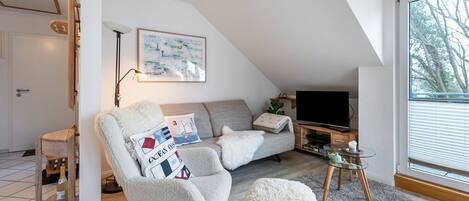 تلفزيون، مشغل دي في دي، ستيريو