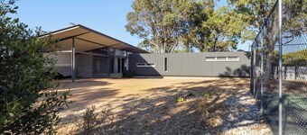 Redgate Beach House with Private Tennis Court