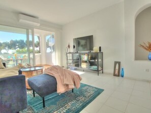 TV, ping pong - 34 Jardin Miraflores, gorgeous, views, pool, Wifi (La Cala de Mijas)