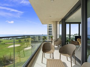 Property grounds - B-402 Stunning one bedroom apartment (Cupecoy)