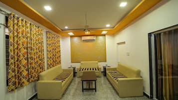 Deluxe Villa | 2 bedrooms, free WiFi