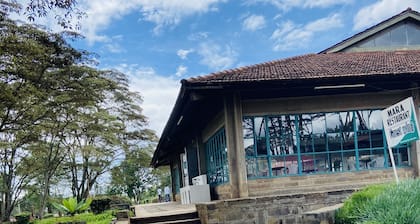 Maasai Mara game reserve Bungalows in the wild 
Proper view of wildlife 