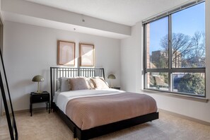 2 chambres, fer et planche Ă repasser, Wi-Fi, draps fournis
