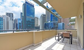 Unclassified image, 5 of 17, button - MetaWiseBnB|Sydney CBD|Chinatown|Luxe 2Bed Penthouse Aqua (Haymarket)