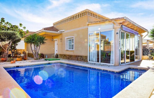 Pet friendly home in Pulpí