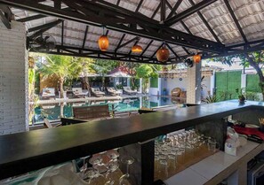 Poolside bar - Angkor Eden Boutique Hotel  (Siem Reap)