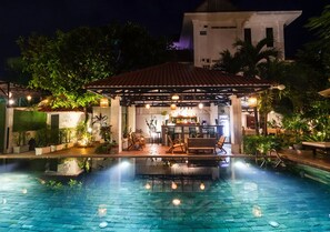 Poolside bar - Angkor Eden Boutique Hotel  (Siem Reap)