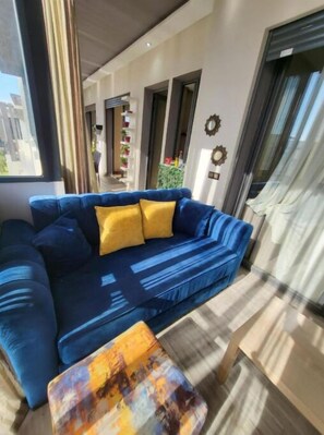 Living area - Magnifique Appartement vue Piscines, Fontaines et Espaces Verts Ensoleillé (Tamaris)