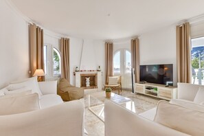 TV - villa rental in Calpe ANNEIDA (Calpe)