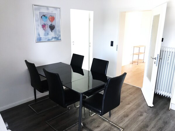 Dining - Large apartment with 2 bathrooms and 2 large parking spaces (Leichlingen (Rheinland))