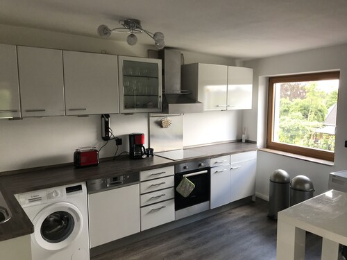 Large apartment with 2 bathrooms and 2 large parking spaces