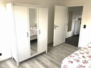 2 camere, ferro/asse da stiro, Wi-Fi gratuito, lenzuola