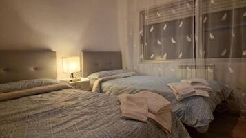 3 bedrooms, travel crib, WiFi, bed sheets