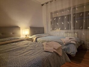 3 Schlafzimmer, Reisekinderbett, WLAN, Bettwäsche