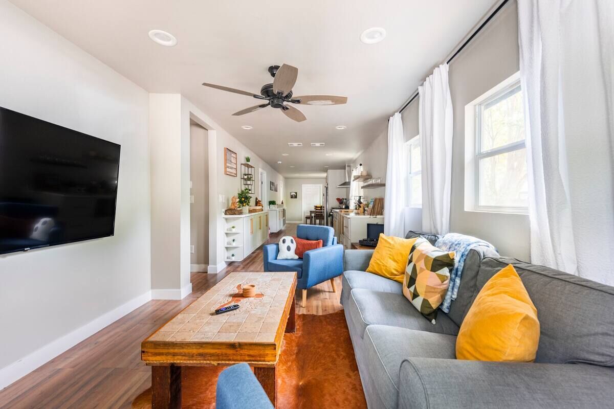 NEW 3BR Home: Arcade Game, BBQ Grill, Pet Friendly