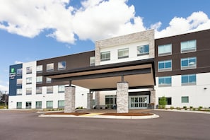 Exterior - Holiday Inn Express & Suites Reedsburg - Dells Area by IHG (Reedsburg)