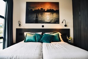 2 bedrooms, Internet