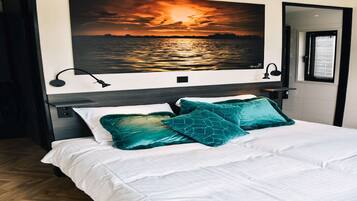 2 bedrooms, Internet