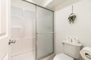 Hair dryer, soap - Modern Haven: Chic Studio Getaway (Reno)