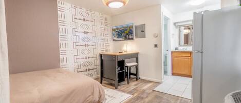 Iron/ironing board, travel crib, WiFi, bed sheets