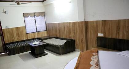 Goroomgo Jain Residency Madhya Pradesh