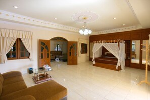 Interior - Three Bears Villa (Pattaya City)