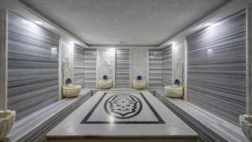 1 treatment room, massages