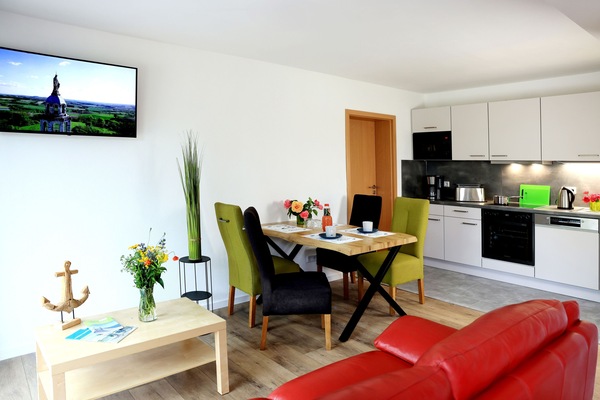 Küche, Wohn- & Essbereich