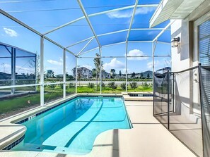 Piscine couverte