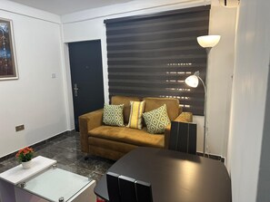 Exclusive Apartment | Living area | Flat-screen TV - Kans Krib (Accra)