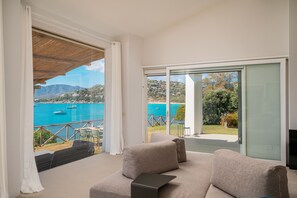 Interior - New Property - Villa Jovis: Modern, Waterfront, Sea access, Pool (Torre Delle Stelle (Maracalagonis))