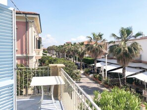 Property grounds - 6 Suite Ponente, primo piano, doppio balcone, bagno con doccia (Cecina)