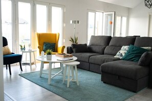 TV, fotballspill og stereoanlegg