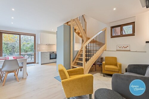 Renovated Chalet in the Heart of Menthon