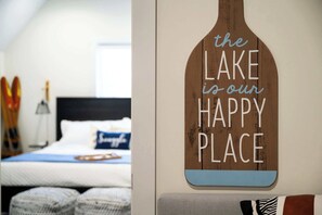 3 chambres, fer et planche à repasser, Wi-Fi, draps fournis