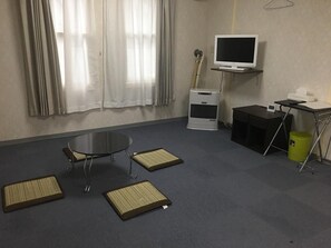 Basic Triple Room | Free WiFi - White House  (Shimukappu)