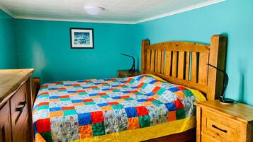 4 bedrooms, WiFi, bed sheets