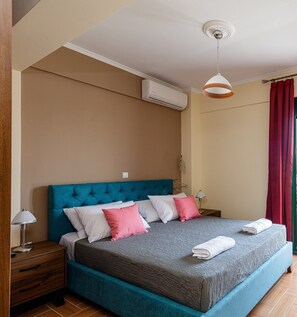 2 bedrooms, iron/ironing board, free WiFi, bed sheets - Karma House (Rethimno)