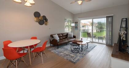 Relaxed beach-walk getaway w/ outdoor pool