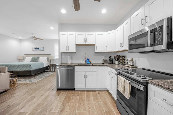 Fridge, microwave, oven, stovetop - Gorgeous Remodeled Studio& Beautiful Outdoor Space (Merritt Island)