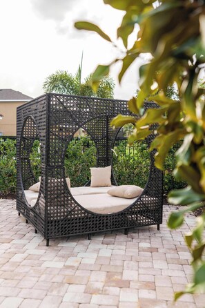 Terrace/patio - Spectacular 9BR Villa | Your Dream Retreat Awaits! (Kissimmee)