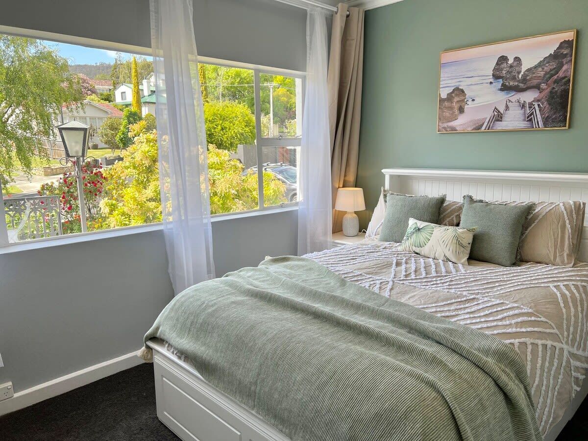 3 bedrooms, iron/ironing board, travel cot, WiFi