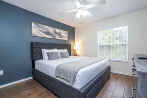 3 habitaciones, escritorio, tabla de planchar con plancha y wifi 