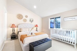 2 chambres, bureau, Wi-Fi, draps fournis