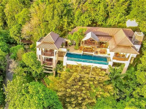 Private luxury Pool Villa with seaview, 5 min from the beach