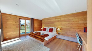 5 chambres, fer et planche à repasser, Wi-Fi, draps fournis