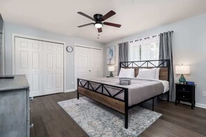 3 bedrooms, desk, iron/ironing board, WiFi
