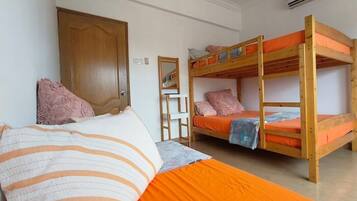 7 bedrooms, iron/ironing board, WiFi, bed sheets